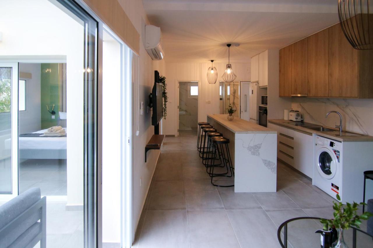 شقة Phaedrus Living: Seaside Modern Flat Limnaria 123 بافوس المظهر الخارجي الصورة